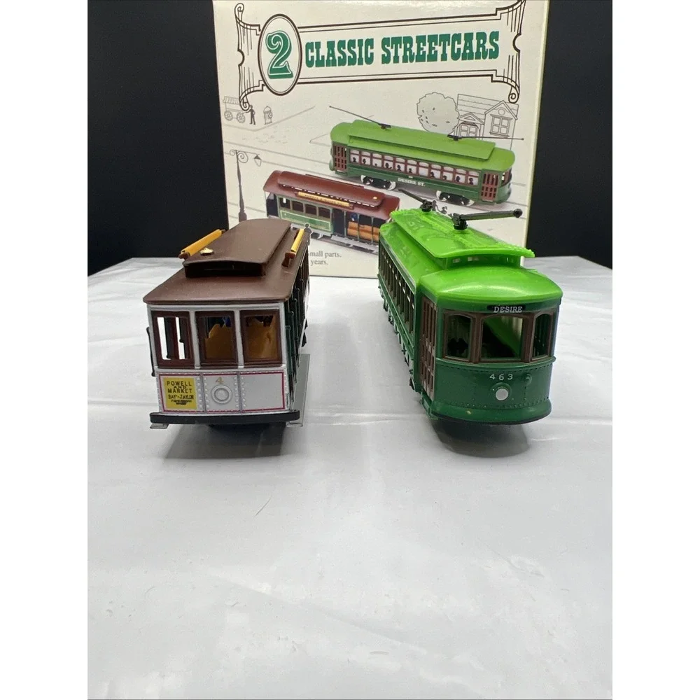 Classic Street Cars (2)  463 Desire St. Trolley Powell & Mason Train, HO NIB